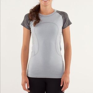 Lululemon Swiftly Tech Top- Silver Slate Lace